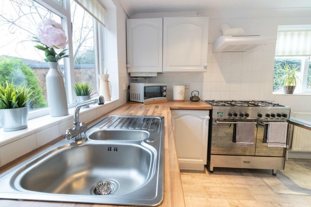 St Anne'S Serviced Accommodation - Bicester Oxfordshire Eksteriør bilde